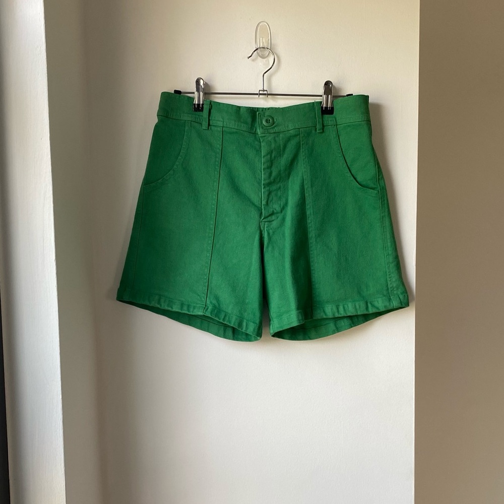 JUNGMAVEN Venice HW Shorts in Kelly Green